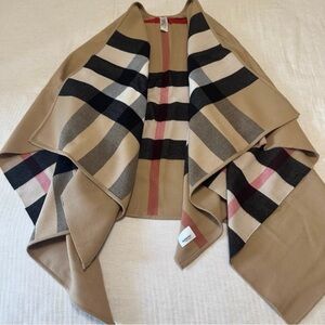 Burberry Beige and Black Checkered Cape